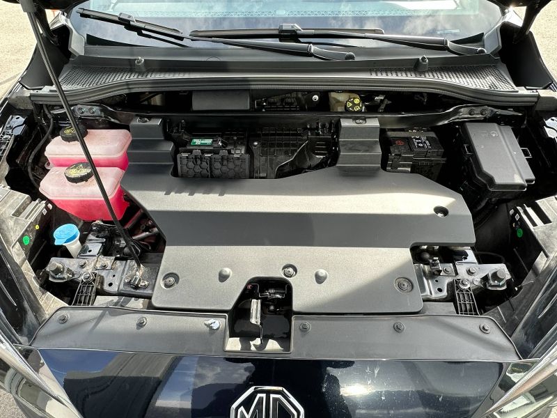 Théobald Occasion MG MG4 Electrique Berline Noir